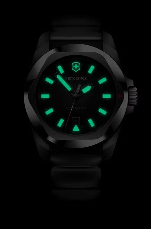 Reloj Victorinox 232028 Swiss Army I.N.O.X.