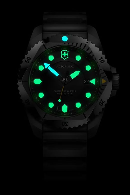Reloj Victorinox 241990 Swiss Army Dive Pro Quartz Black