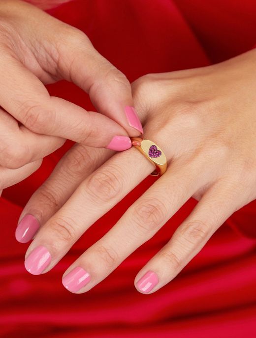 Vergoldetes Sterlingsilber-Markenzeichen mit Herz